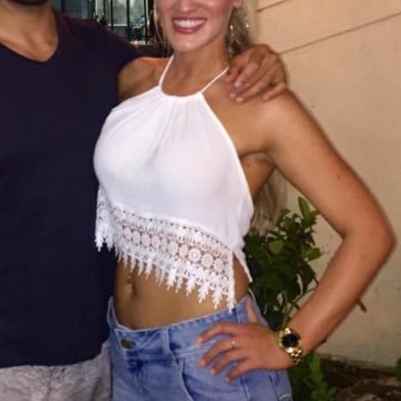 Missguided Tops - Gorgeous lace fringe halter crop top